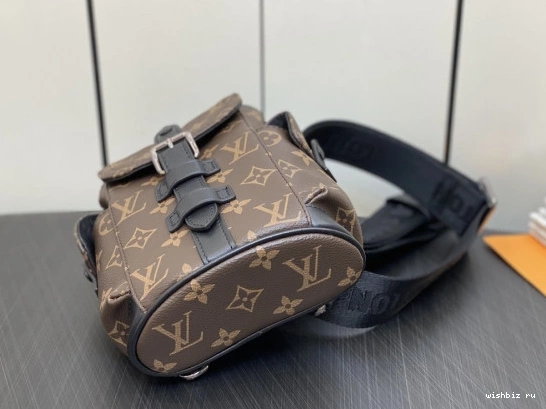 WIS VUITTON Nano Christopher LOUIS 0901